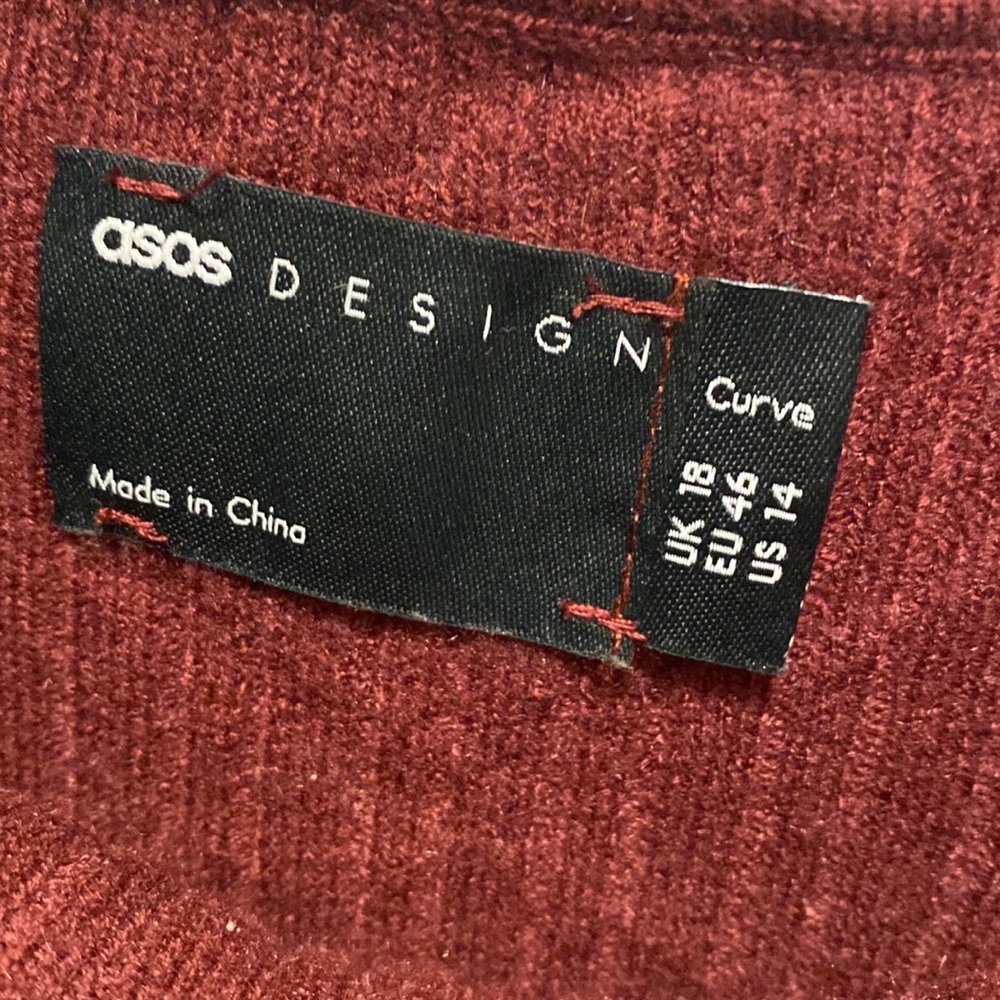 ASOS Design Curve Ribbed Burgundy Dress - Picture 4 of 4